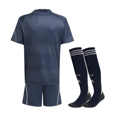 KIT ENFANT REAL MADRID EXTERIEUR 2025-2026