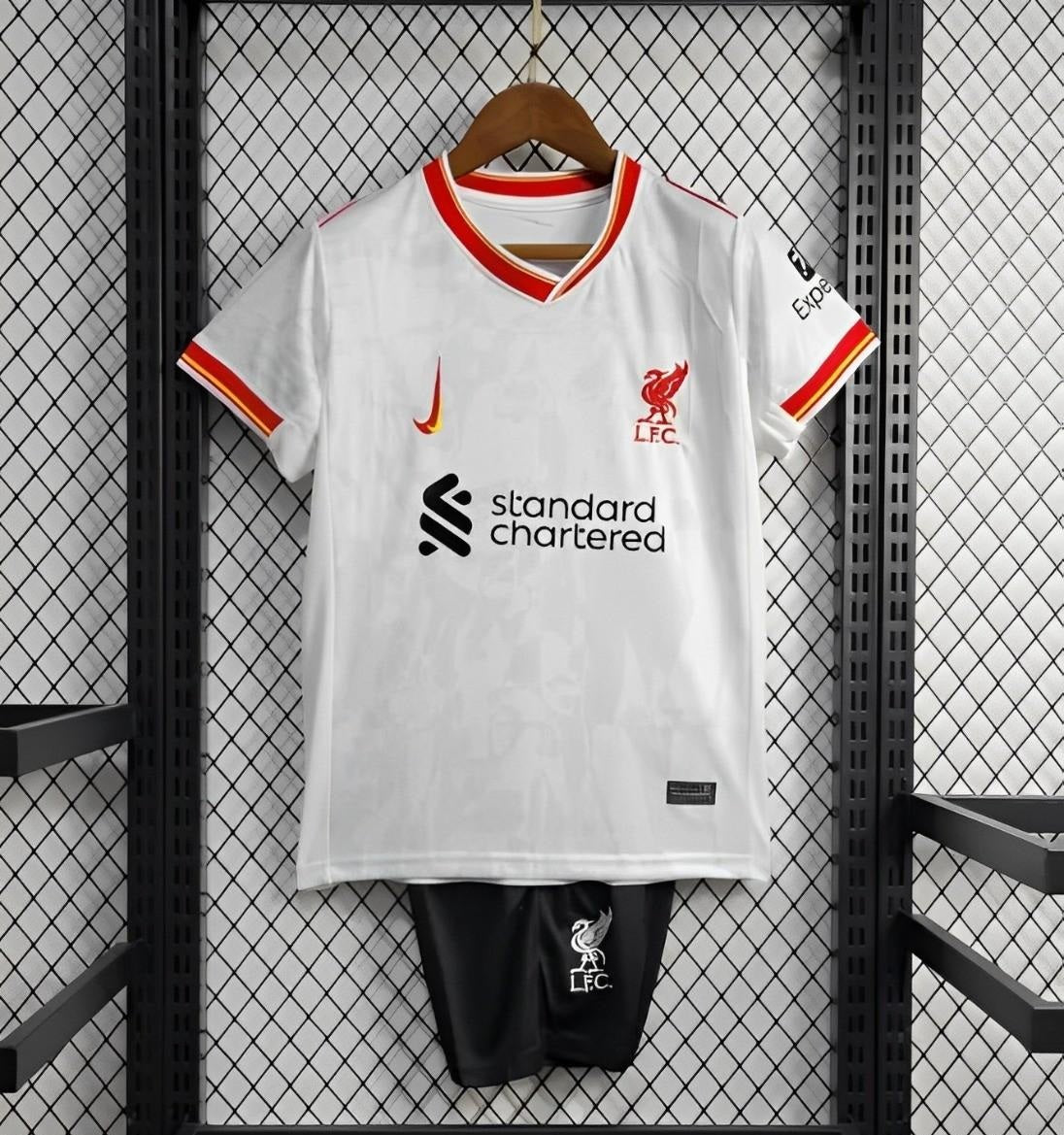 Kit enfant Liverpool Third 24/25